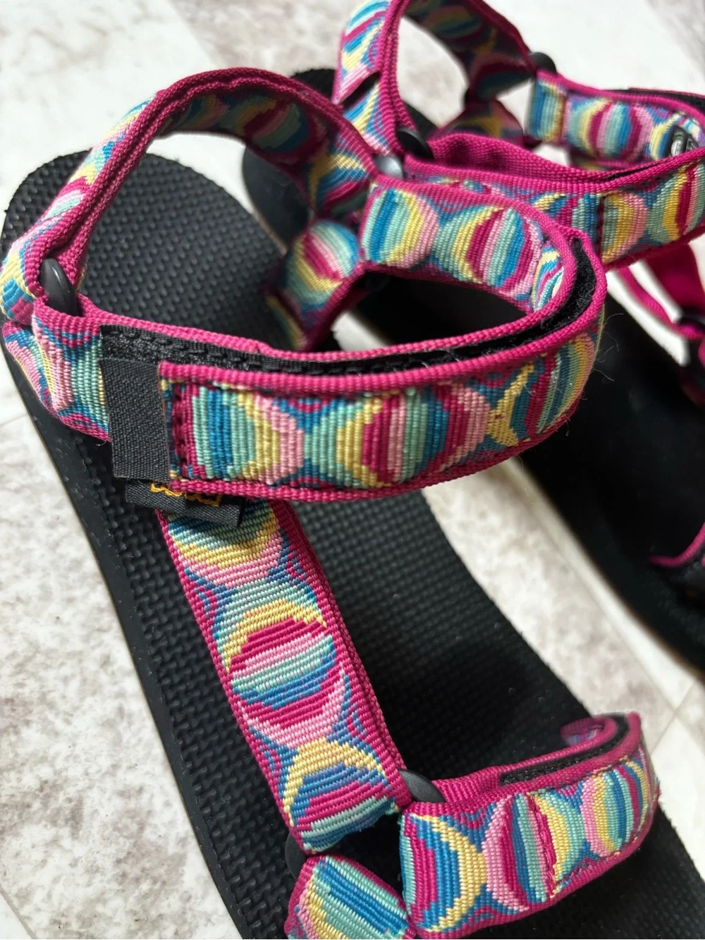 Teva Pink Black Velcro Strap Moon Phase Multi Sandals Women’s 9